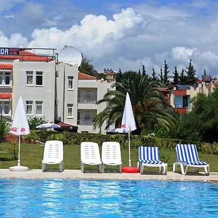 Linda Apart Σιντέ